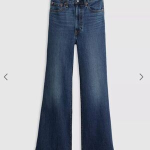NWOT, Women's Levi’s Blue Flared Jeans